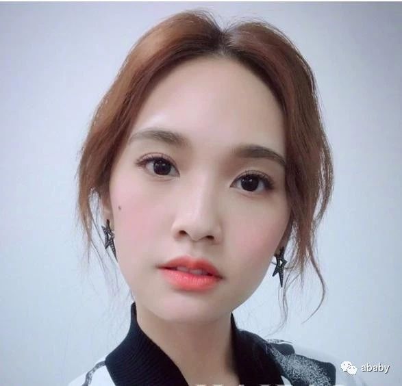 杨丞琳整容李荣浩不知?黄子佼:你是整得比较自然