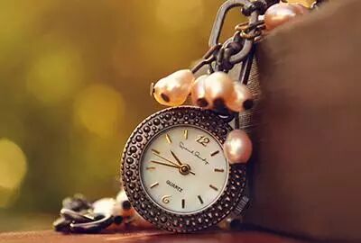 时间，让假的更假，真的更真……华莱