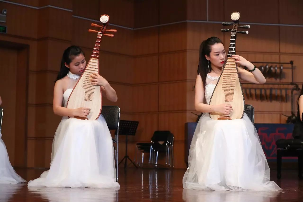 琵琶重奏《面纱》刘畅曲演奏:武汉音乐学院云朵琵琶组合琵琶独奏