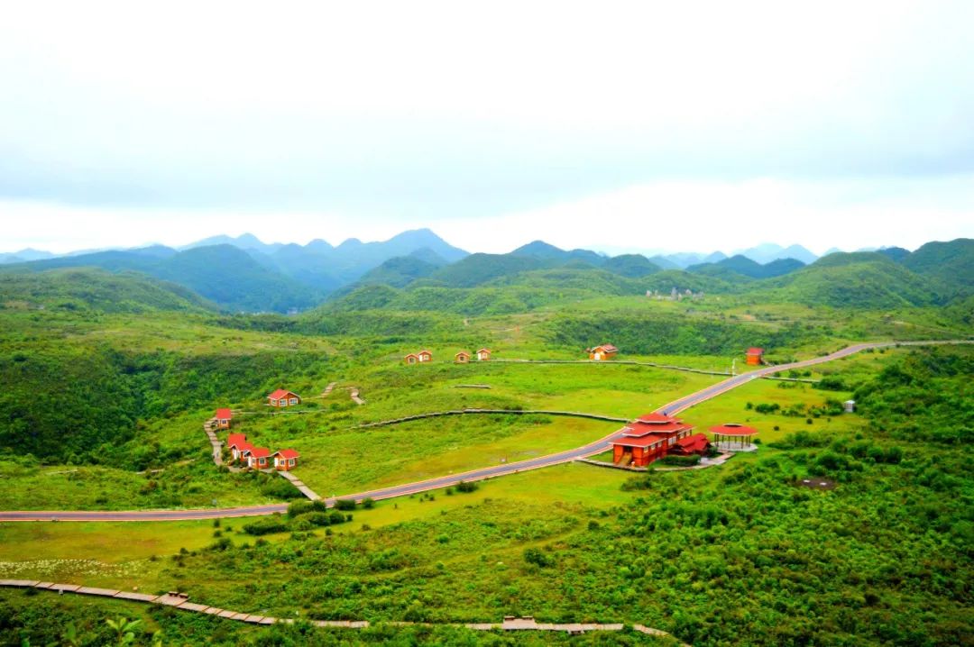旅游丨陕西美食杜鹃百里波浪养生攻略等你来贵州红石峡天堂谷自驾游美景图片