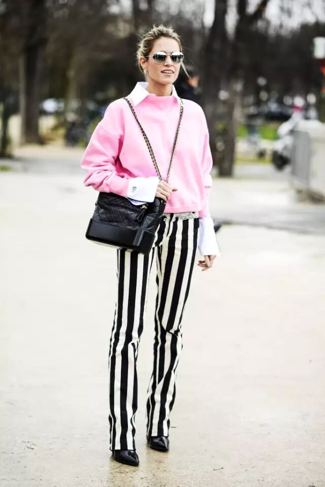 红底高跟鞋的牌子_高跟鞋鞋底是红色的是什么牌子_红底高跟鞋是什么牌子