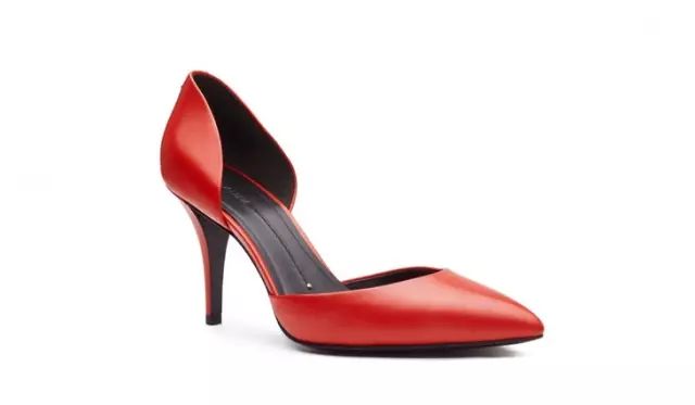红底高跟鞋的牌子_红底高跟鞋是什么牌子_高跟鞋鞋底是红色的是什么牌子