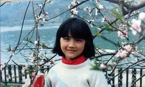 汤唯4岁女儿曝光，中韩混血儿比妈妈还美，网友看到都说爱了爱了