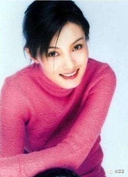 谢雨欣是如何走上神坛,最后又黯然“退位”的?背后的故事不简单