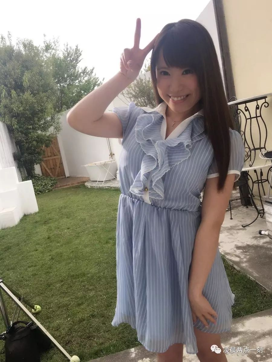 让三上悠亜当壁花灰姑娘-初美铃