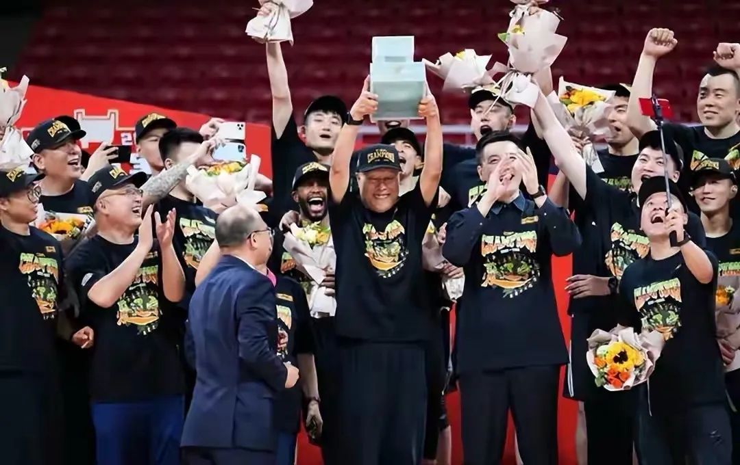 辽宁夺冠的启示，以及中国篮球背后的力量