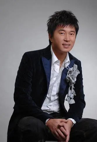 满文军登央视一曲成名,为何和妻子双双入狱,现状如何?