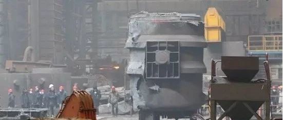 铸钢厂13人死亡喷爆事故监控视频，威力巨大超乎想象！