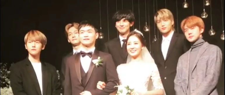 朴灿烈姐姐结婚,弟弟深情唱祝歌,EXO成员到场祝福,超温馨!