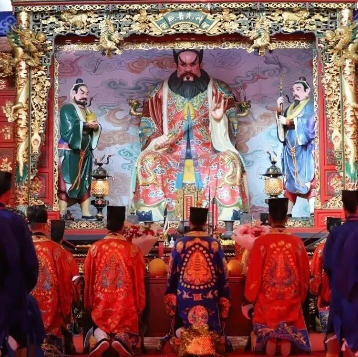 如何学道？不是发个皈依证拜个师父就算学道了！