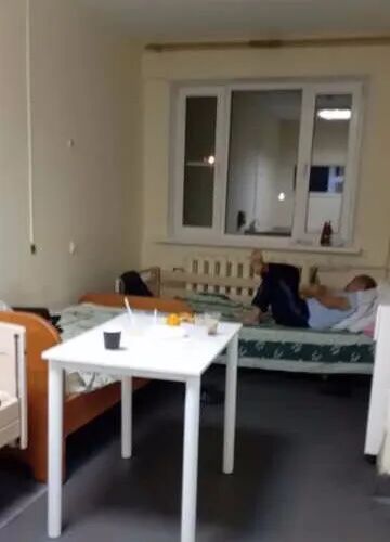 ​北京青年报：在莫斯科被隔离的80名中国人