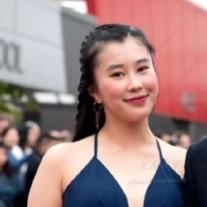 杨子16岁的女儿像36岁黄圣依的大姐!这世上还有比长得显老更悲惨的事吗!