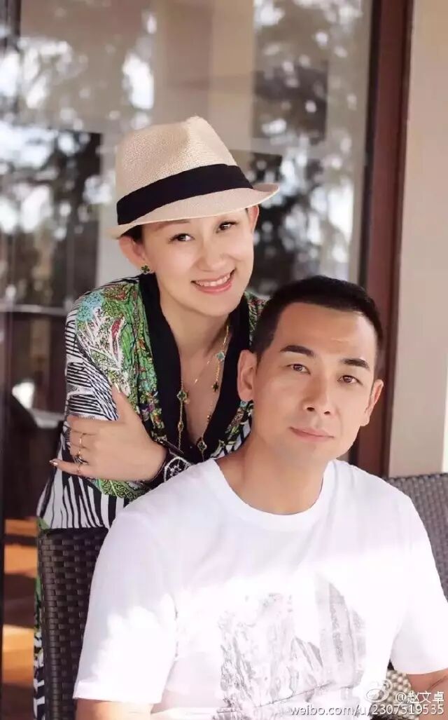 赵文卓和怀孕妻子拍全裸照,尺度真大!原来明星夫妻拍过大尺度写真还真不少!-怀孕期