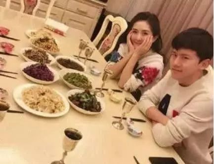 李湘、谢娜家晚餐惹议论,网友:直到看到林更新晚餐忍不住笑了