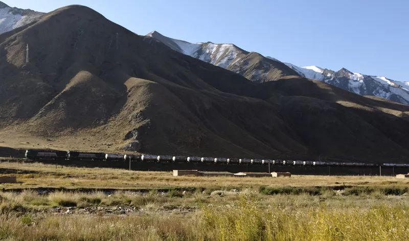 【铁兵历史】铁道兵竖起的一座丰碑: 新疆南疆铁路图片