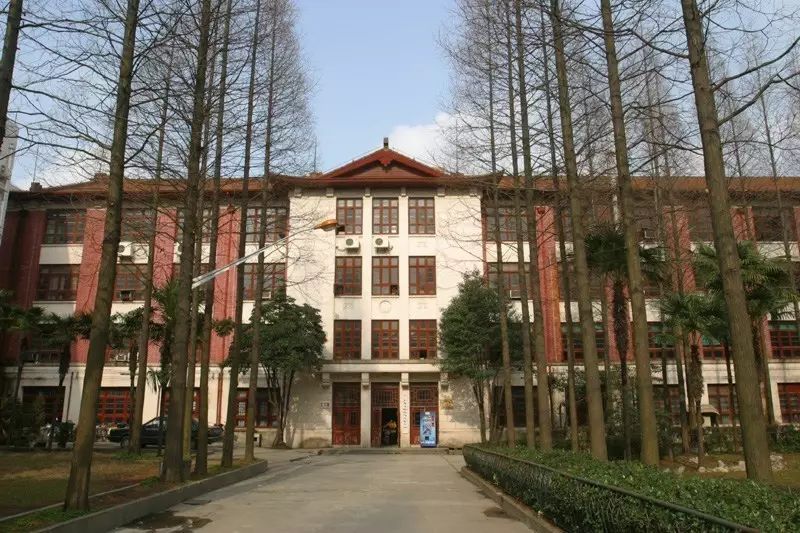 原沪东校区 (原上海建筑材料工业学院校园,现属于上海财经大学)