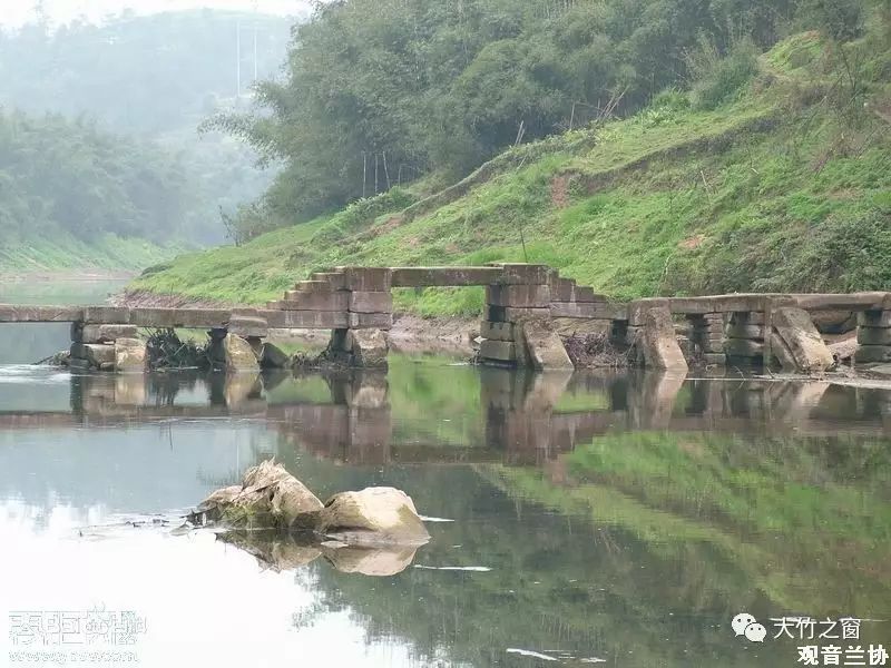 观音镇 观音镇位于大竹县东部明月峡山中段佛立咀山下,距大竹县城57