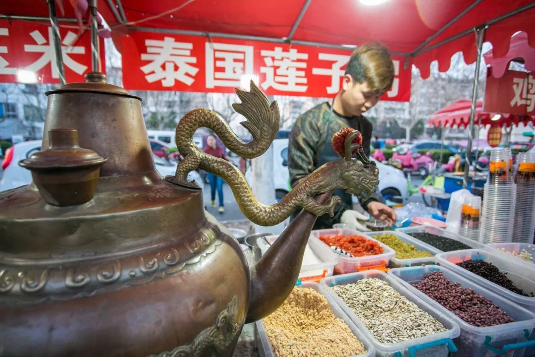 泰国莲子粥,其实和泰国,还有莲子都没啥关系,却是我小时候最爱的味道.