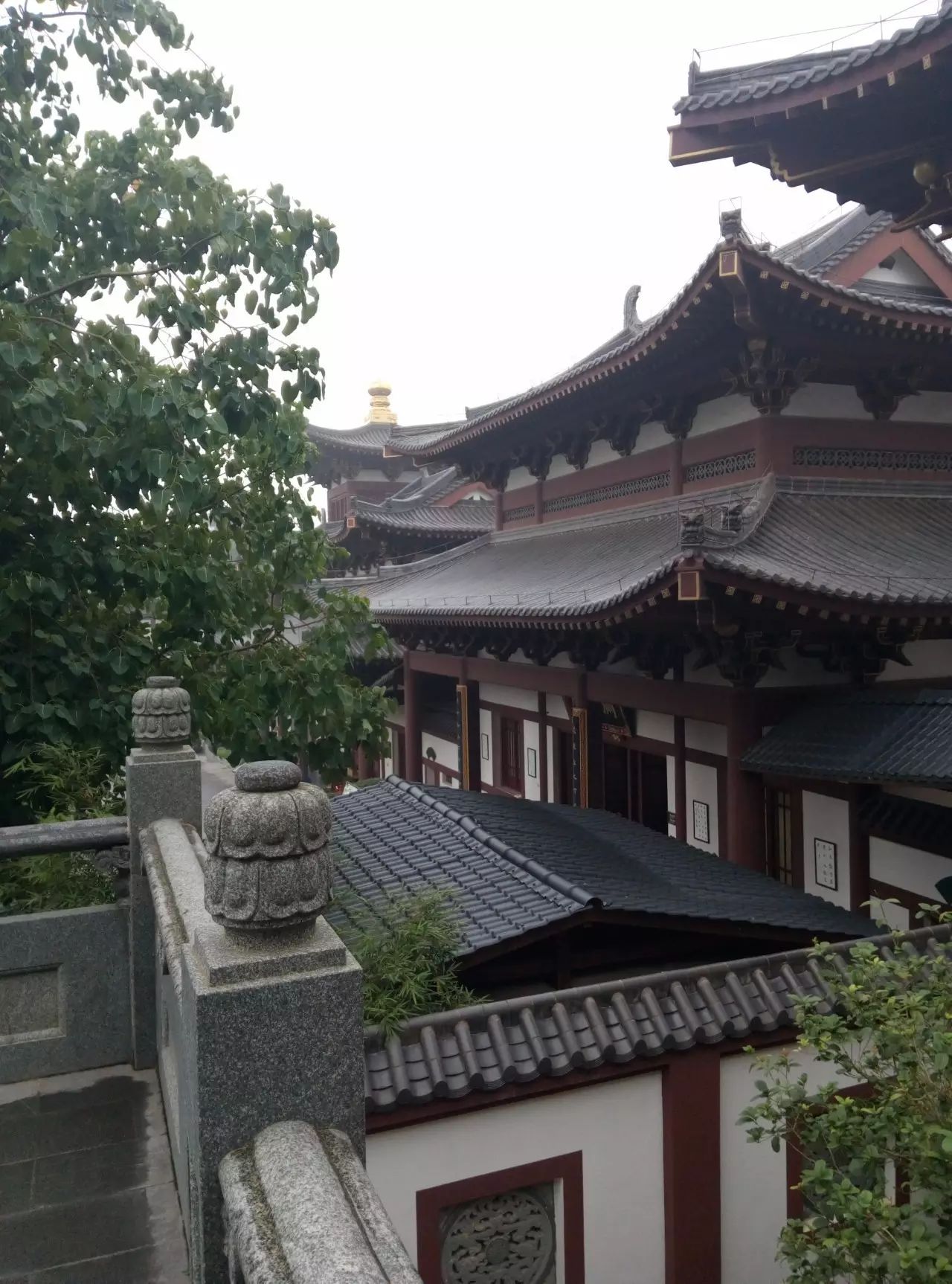 南宁青秀山万寿观音寺内景照片