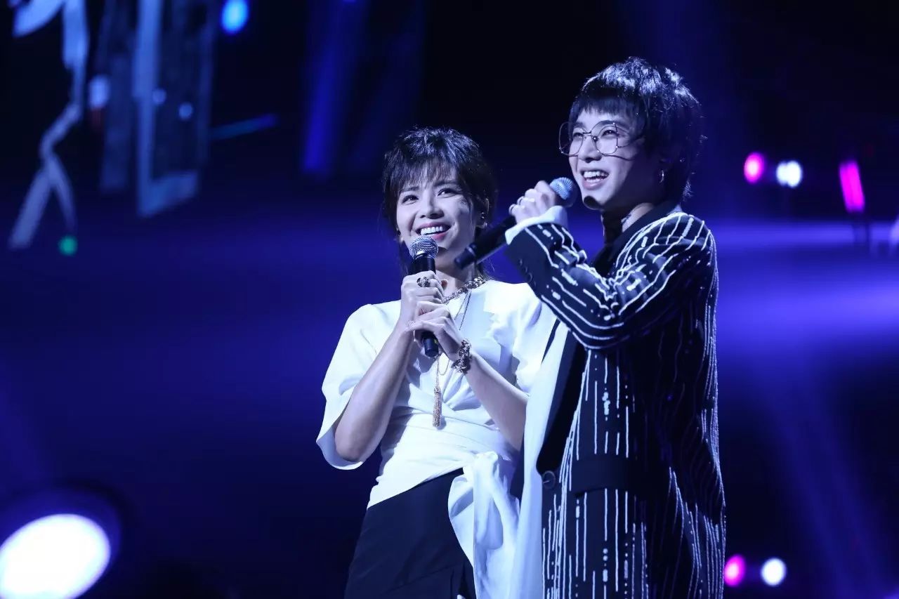 华晨宇&刘涛深情演绎《深情相拥》~