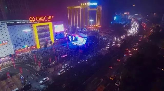 【内含福利】刚请完男神,这周末,三水万达又有＂巨星＂空降?!