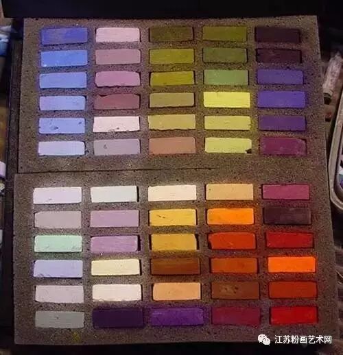 粉笔的成分是什么_粉笔成分是石灰吗_粉笔成分是哪种碳酸钙