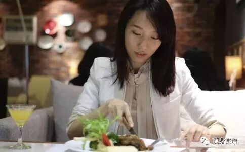 一周减肥食谱_减肥食谱周二的吃法_减肥食谱周一至周日