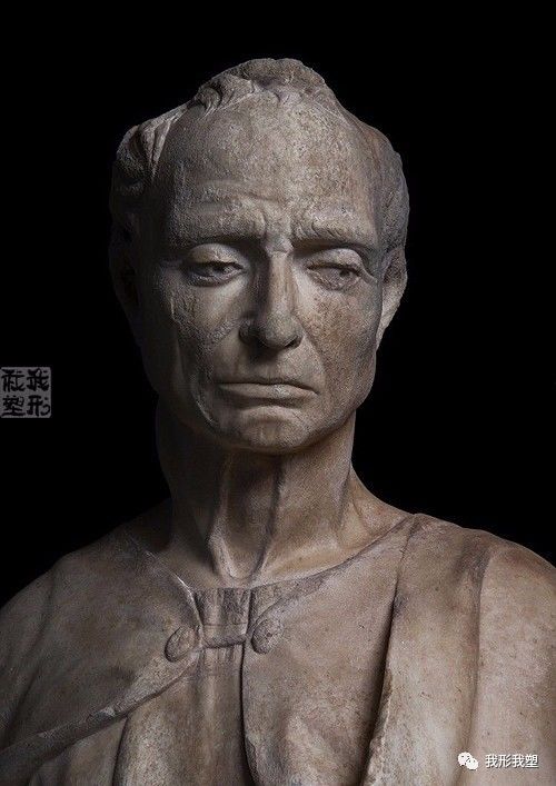 下面的 《大卫》是多纳泰罗的名作