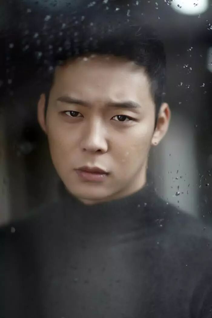 从大明星到“瘾君子”，这位真的非常一言难尽了…