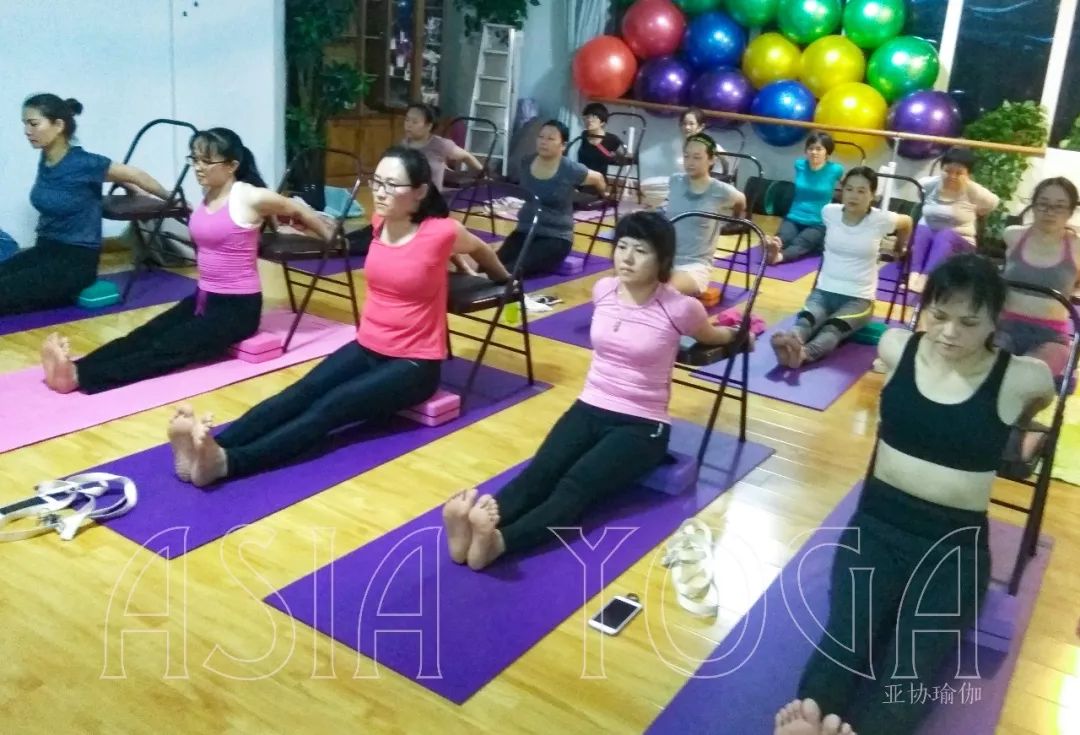 【哈他全日制】10月29日亚协瑜伽初中高300小时导师精进班于宝安店开班