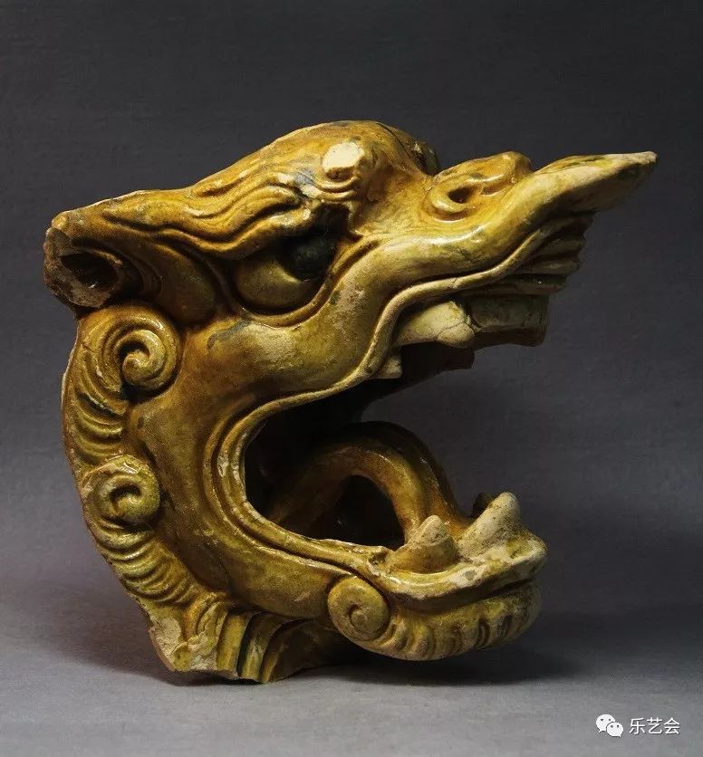 杨世涛《昂首仰天吞六合:中国古代建筑遗存龙头篇》