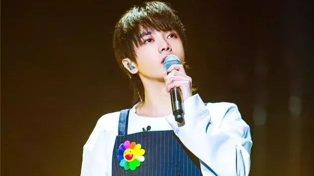 别再说他只会吼,你应该去听一下他的现场和其他歌曲