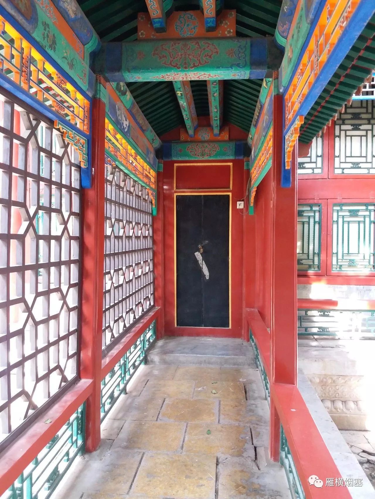 叁|倦勤斋戏台的进入门进入景祺阁的西夹道门戏台在西梢间,呈凹字形
