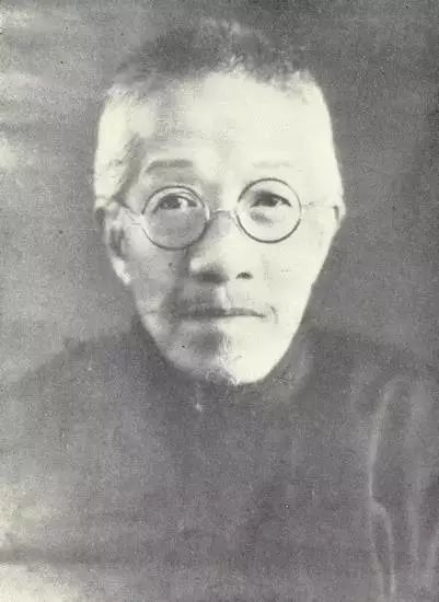 杜月笙：当年流氓真君子，今日君子真流氓