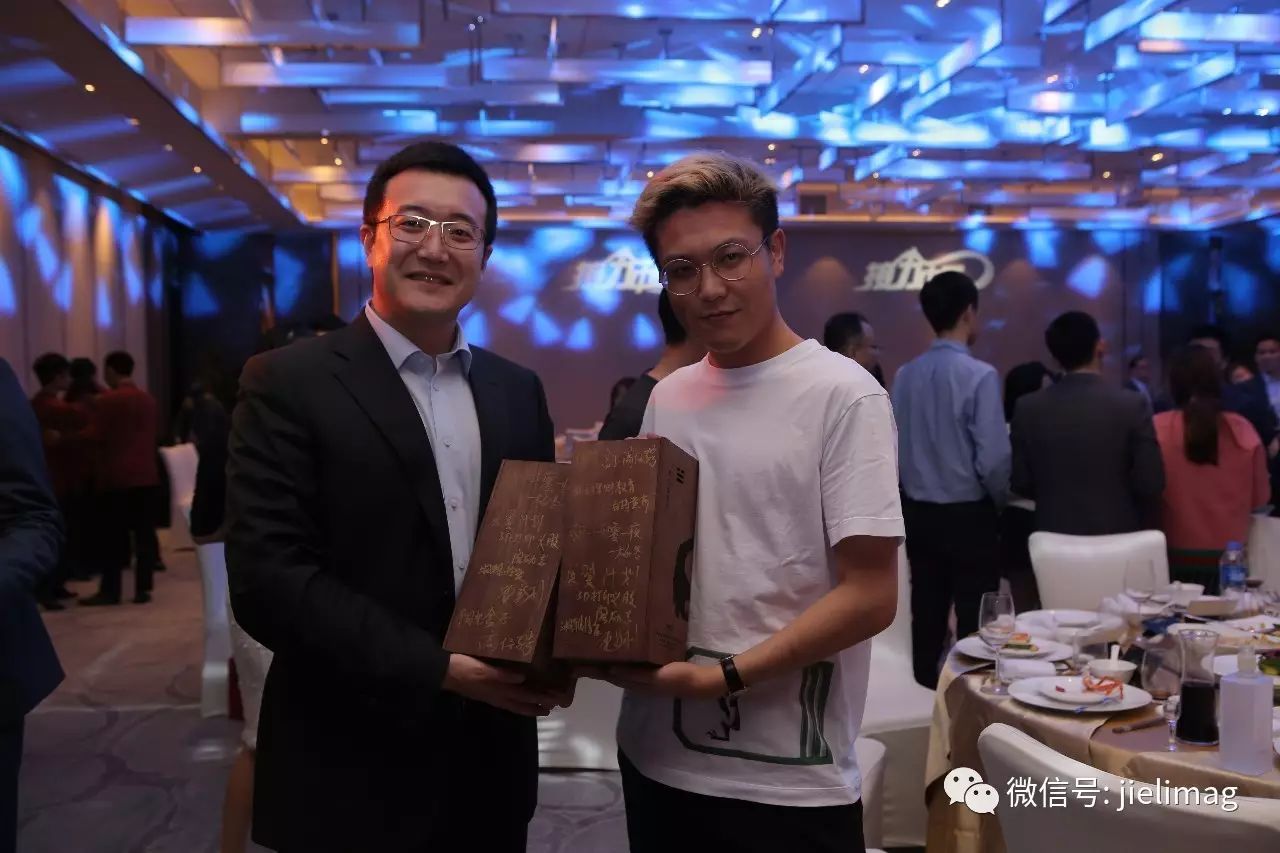 闫凯境与王夫也