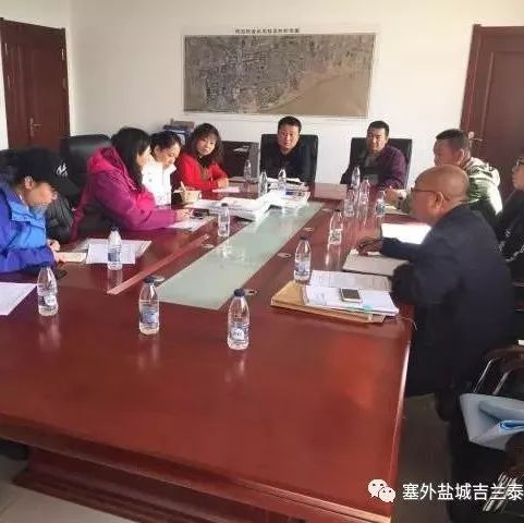 旗住建局李霞局长一行到吉兰泰镇调研