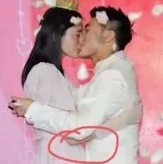 奚梦瑶怀孕?四太最新回应!何猷君求婚现场画风真的很迷