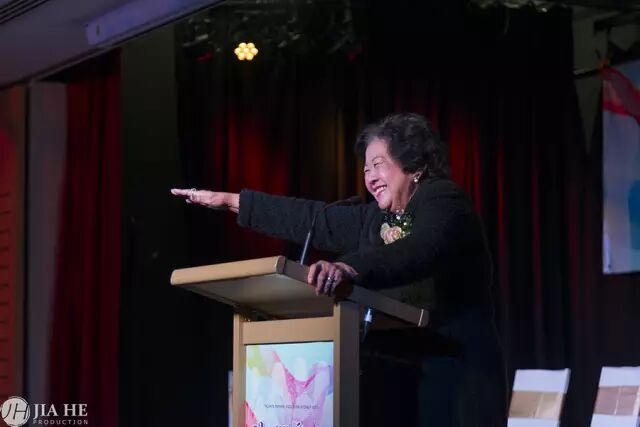 %name “群英荟萃，聚焦悉尼”并慈善捐款圆满成功