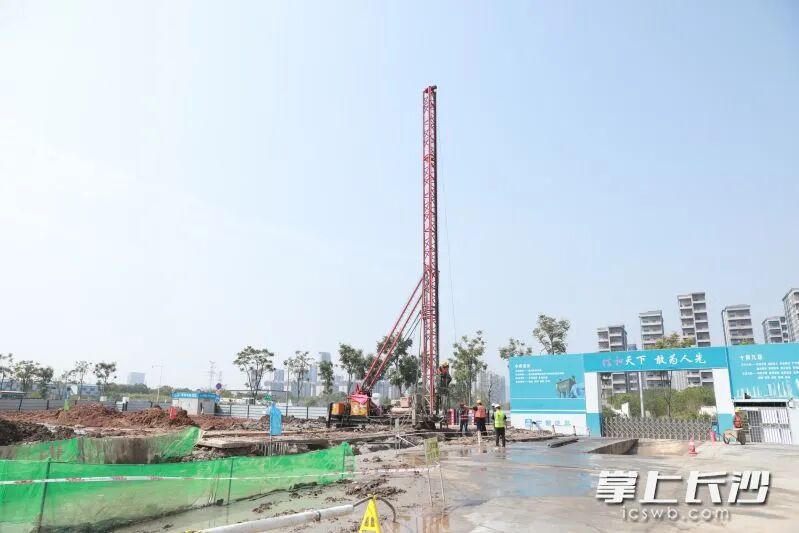 �(xi��ng)Ŀʩ���F(xi��n)��(ch��ng)�L(zh��ng)ɳ���(b��o)ȫý�wӛ�߅��ε\ͨӍ�T�ǿ��t�z�DƬ