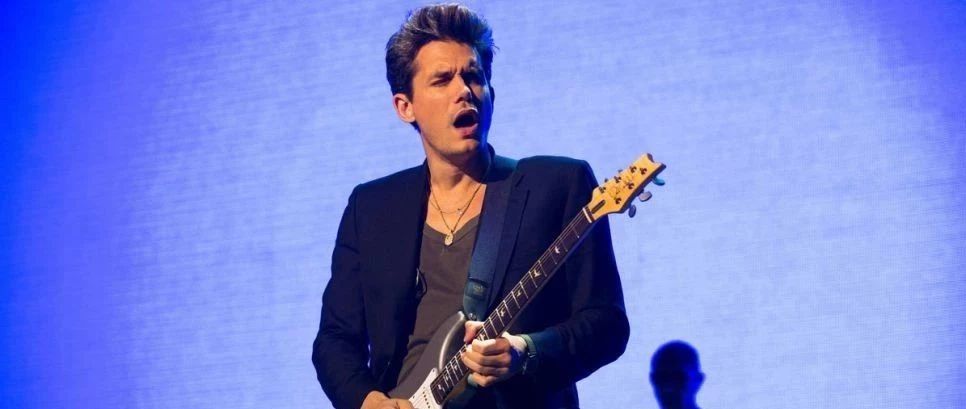 “囧妹”John Mayer面对八弦吉他该如何下手?