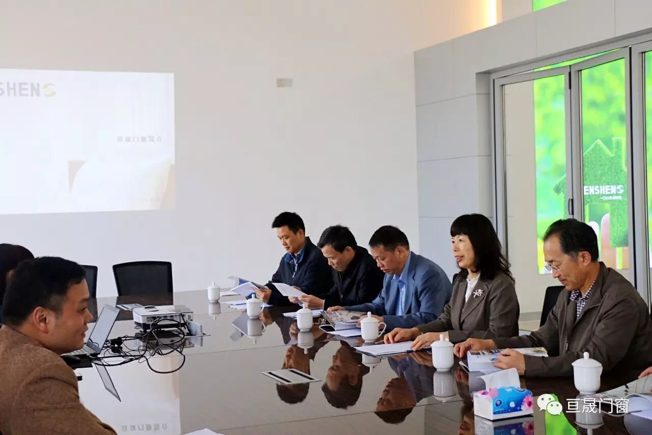 长沙市政协主席文树勋视察民建会员企业湖南亘晟门窗有限公司
