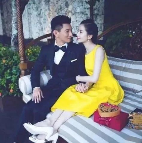 吴奇隆否认离婚传言,网友却发现,这么多年宠妻的他似乎没那么好