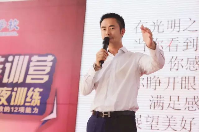 礼貌服务用语_前台礼貌接待用语_小学生礼貌用语培训