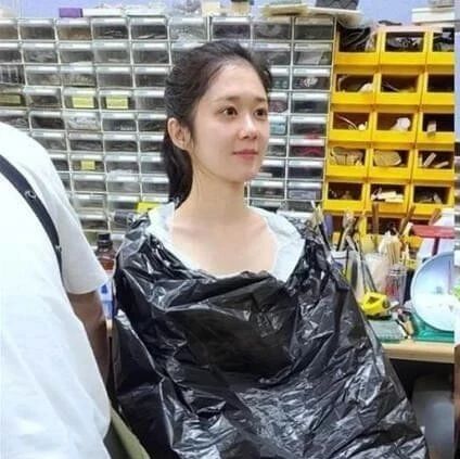 40岁张娜拉素颜未修照曝光,网友赞为“冻龄女神”