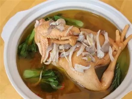 新鲜土鸡一只
