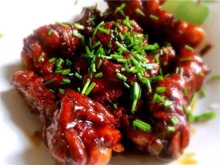 锅开后放锅内汆烫