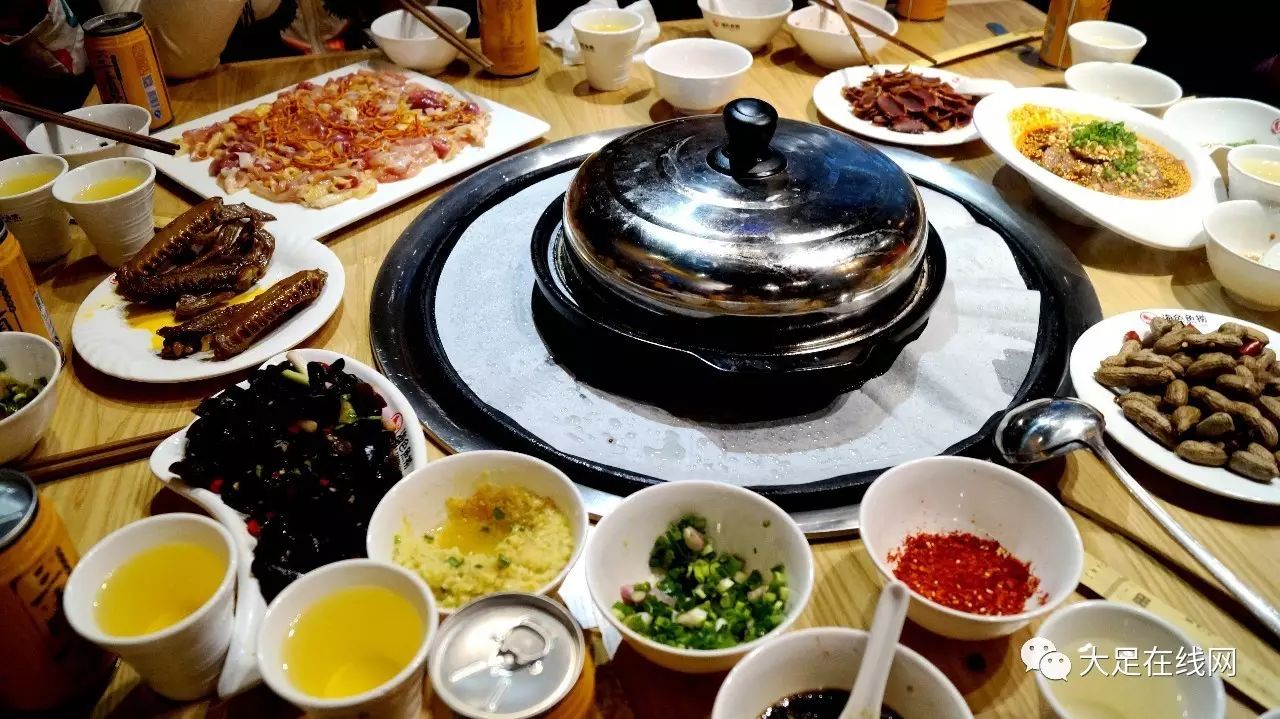 大足这家店新鲜上市一款吃法,美食新颖,好吃到爆!威尼斯人美食节图片