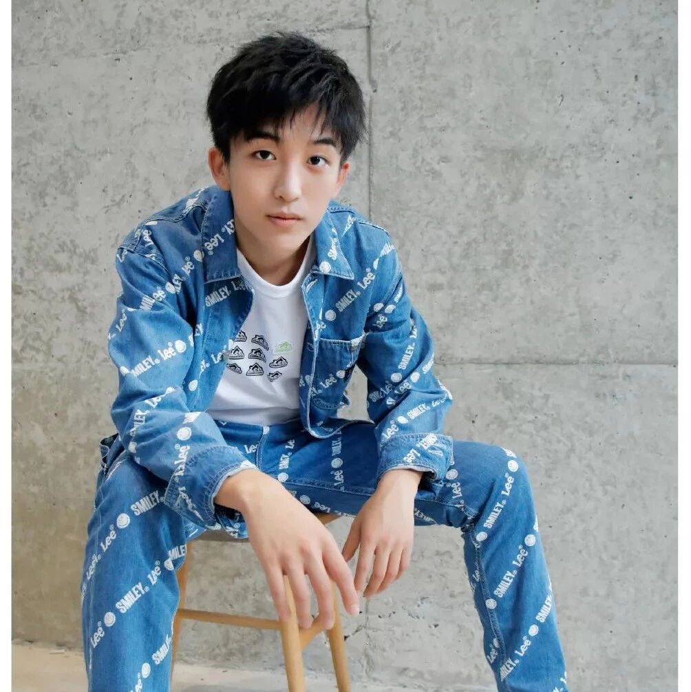 黄子弘凡&ldquo;知足&rdquo;20岁:我长这么大都是靠一口仙气儿