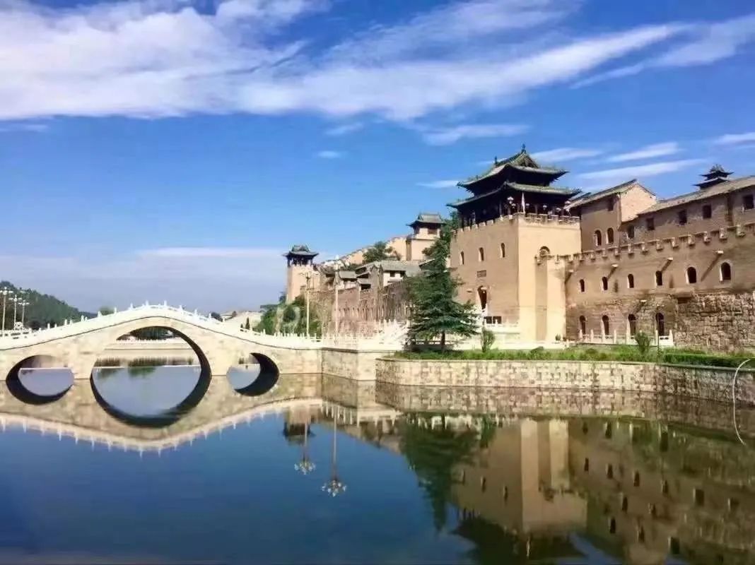 首页>社会>沁水县文化和旅游【云游沁水】游山西读历史湘峪古堡!