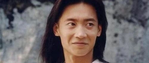 杨俊毅曾是枪术冠军,因受伤退役进入演艺圈,如今“消失”去哪了
